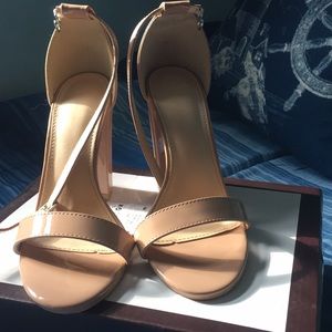 Sandalias color piel tacón ULTRA GRANDE NUEVO